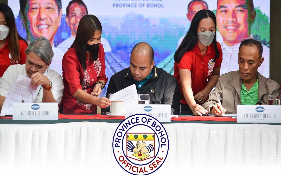 Gov. Aumentado signs MOU with Department of Human Settlements and Urban Development